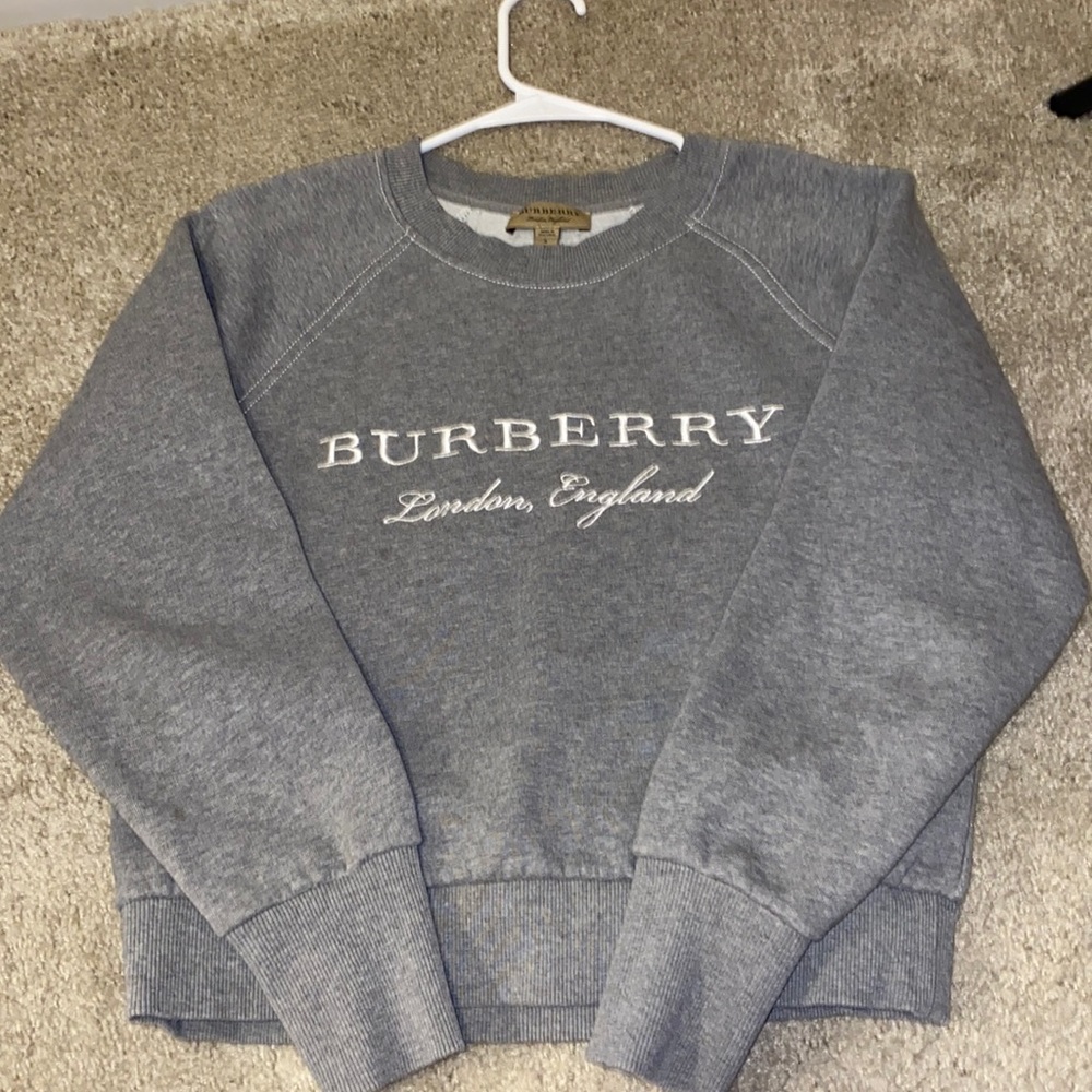 Burberry crewneck sweater